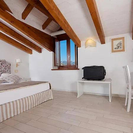فندق مبيت وإفطار ماريا 4*