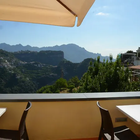 فندق مبيت وإفطار ماريا 4*